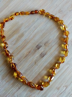 Collier d'Ambre couleur miel